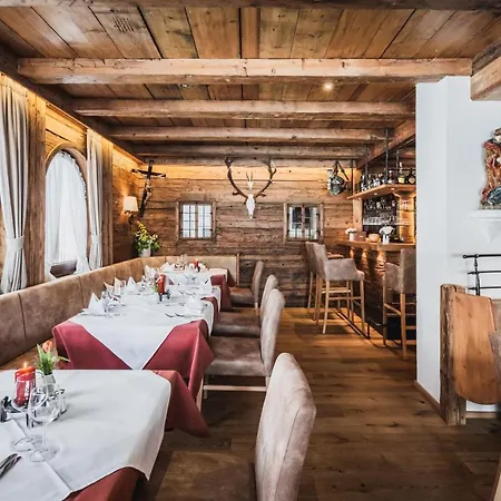Hotell Alte Schmiede Hiltpolt 4*