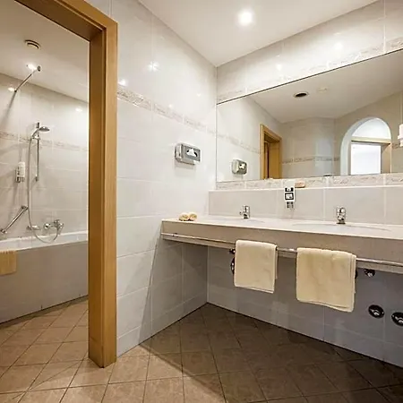 Alte Schmiede Hiltpolt 4* Ζέεφελντ