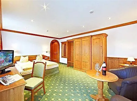 Alte Schmiede Hiltpolt 호텔 4*