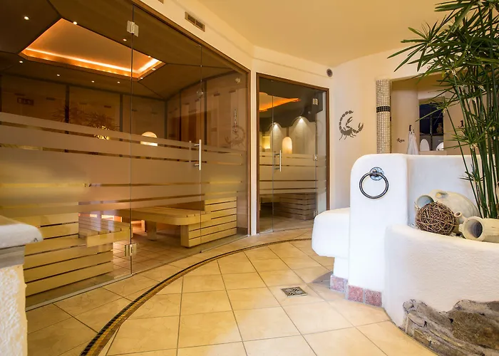 Hotel Alte Schmiede Hiltpolt 4*