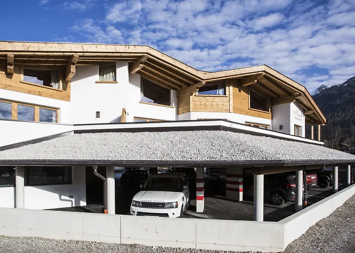 Hotel Alte Schmiede Hiltpolt 4*